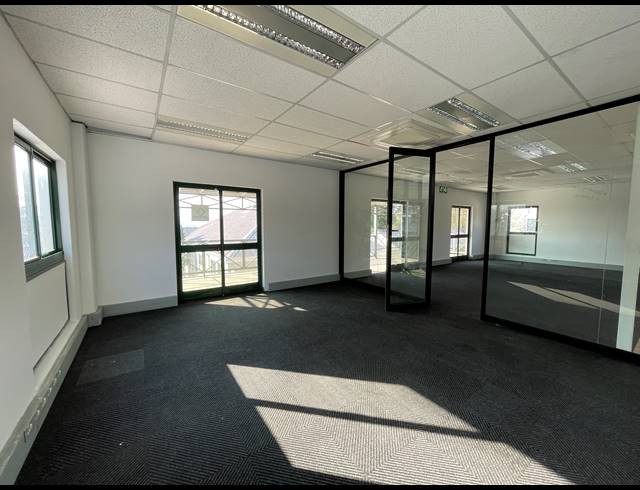 228M² OFFICE TO LET IN RIVONIA